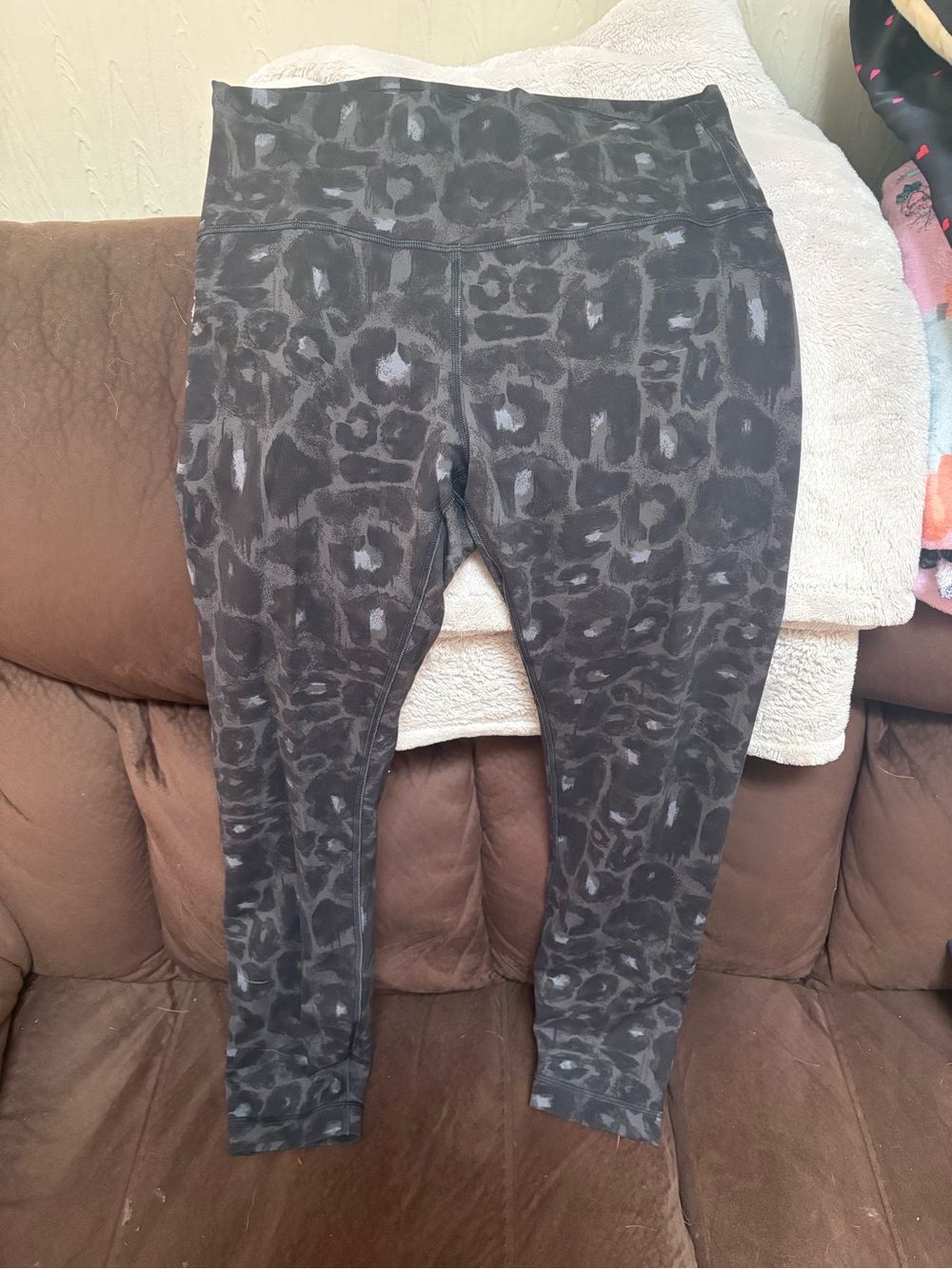 Lululemon leopard leggings